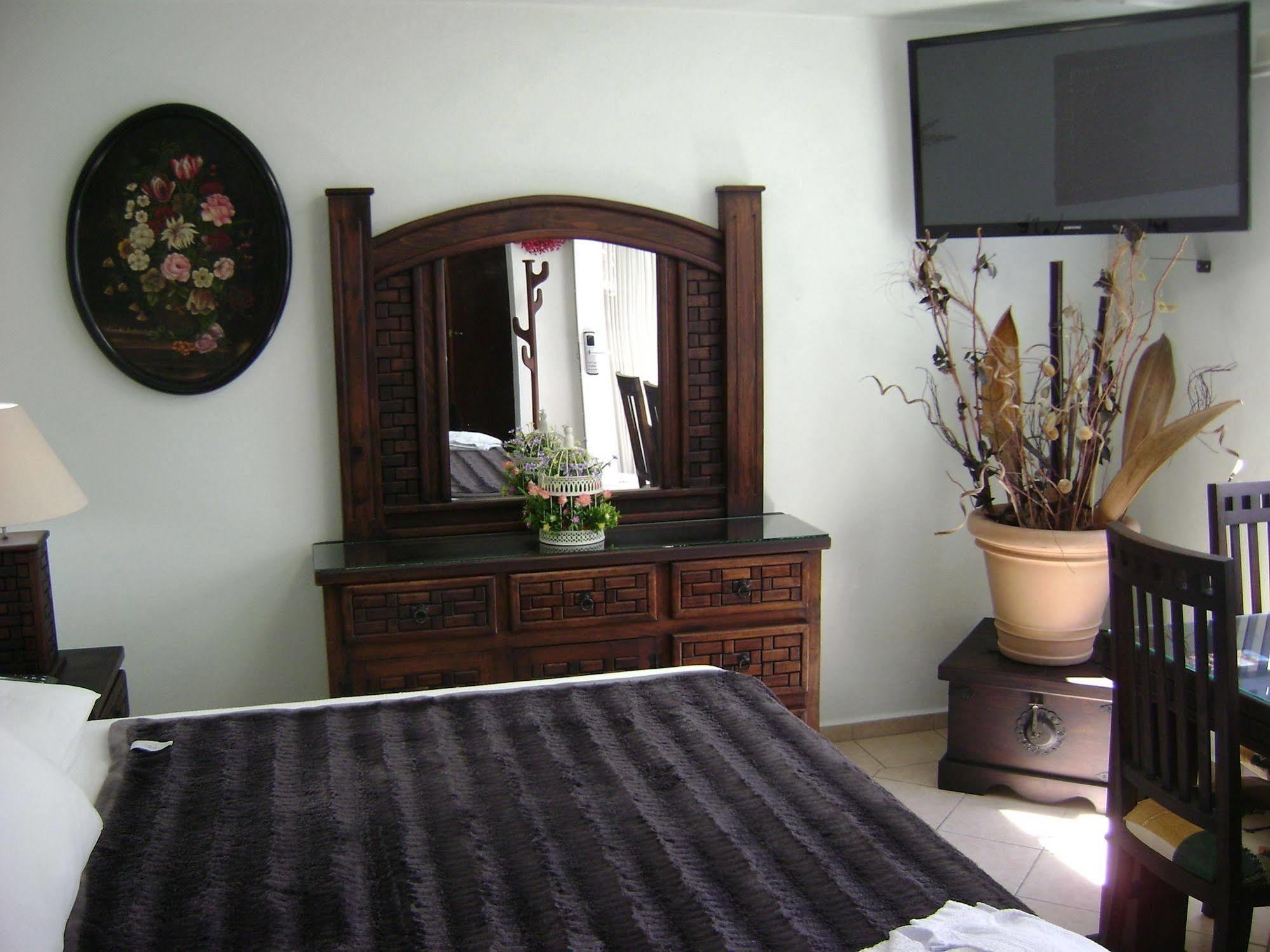 Hotel Residencia Sofia Querétaro Zewnętrze zdjęcie